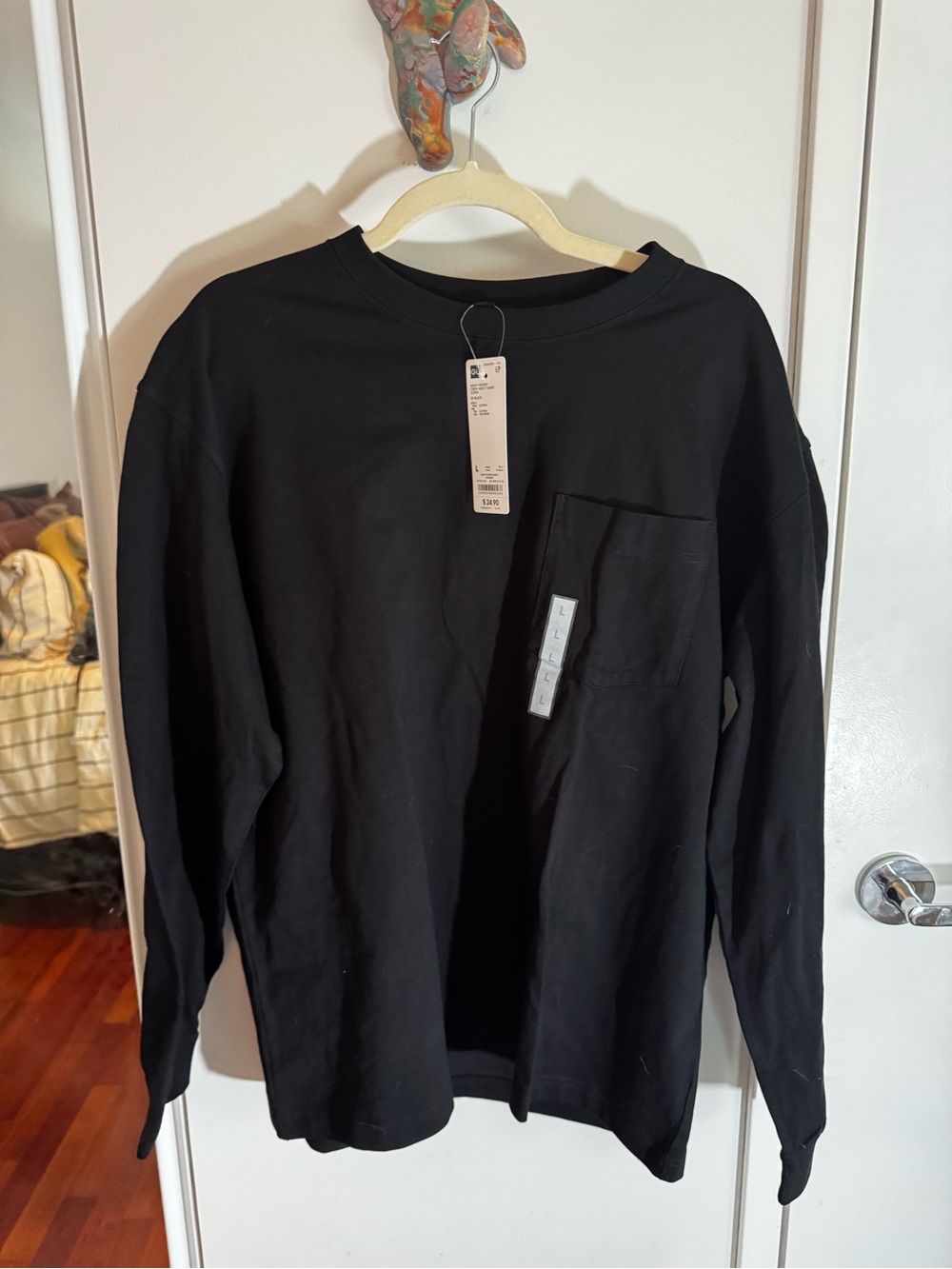 GU Black Heavy Weight Crew Neck Long Sleeve T-Shirt NWT - Picture 3 of 5